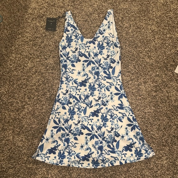 Skatie Blue & White Floral Mini Dress - Picture 6 of 6